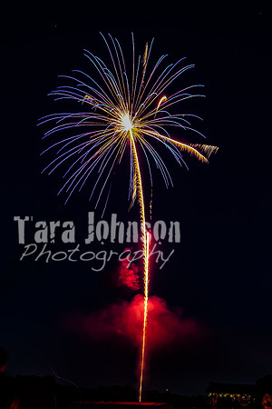 2022 Cedar Island Fireworks - TJP (7 of 25)