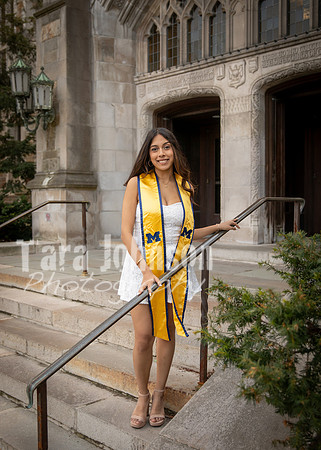 Leah & Friends Grad Photos (80 of 190)