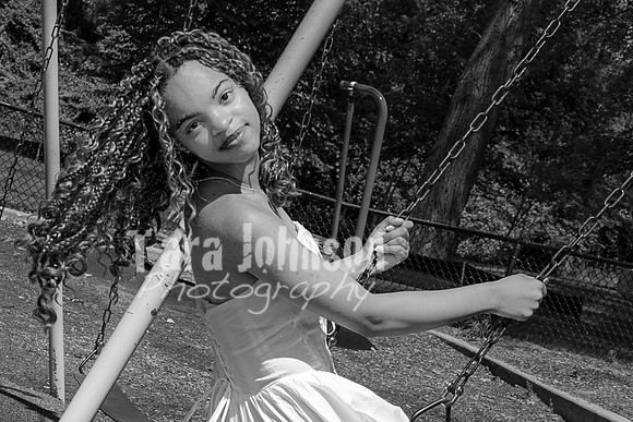 Anna Allen @ Central Park in Milford - BW - TJP (90 of 100)