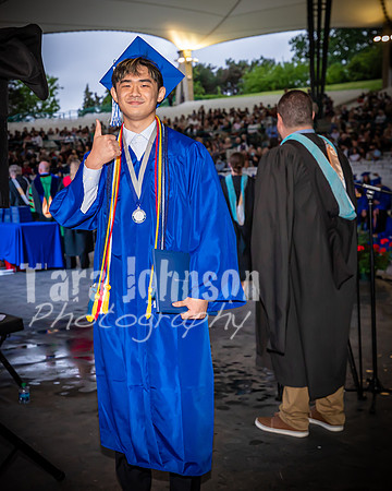 22 IA Grad - Angle #4 Celebration Walk - TJP (223 of 345)
