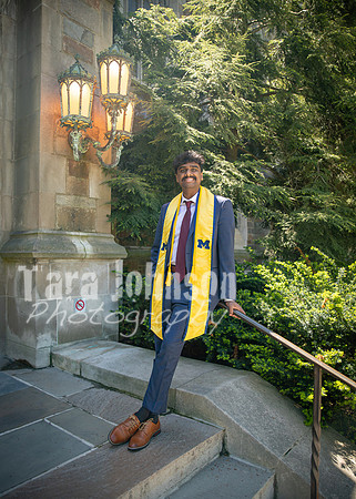 24 A. G. & S. Senior Photos (82 of 201)