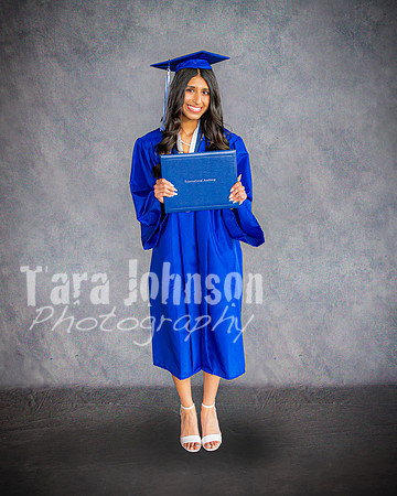 2025 IA Graduation - Gray Backdrop - TJP (170 of 359)