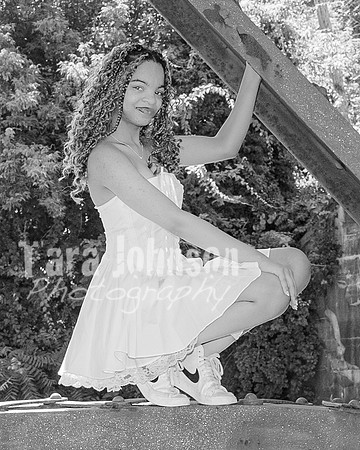 Anna Allen @ Central Park in Milford - BW - TJP (78 of 100)