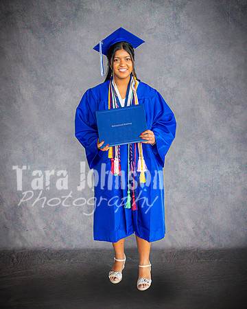 2025 IA Graduation - Gray Backdrop - TJP (256 of 359)