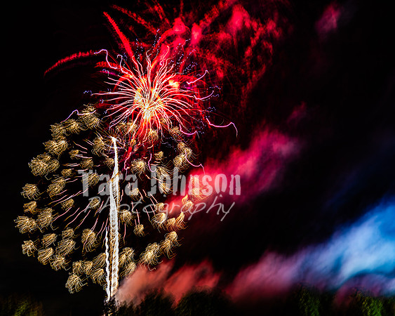 2024 LHS - Fireworks - TJP (25 of 62)