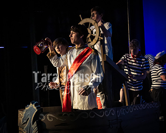 22 LHS Theatre - Mermaid R1 - Act 1 - TJP (30 of 363)