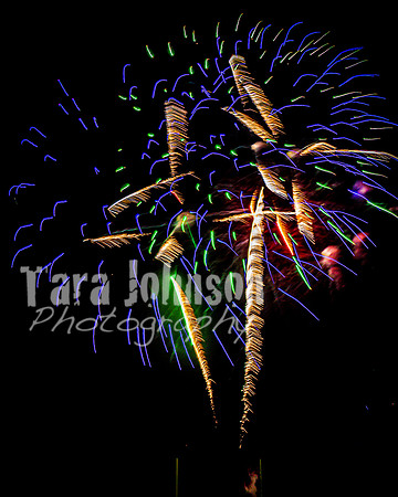 2022 LHS Fireworks - TJP (46 of 90)