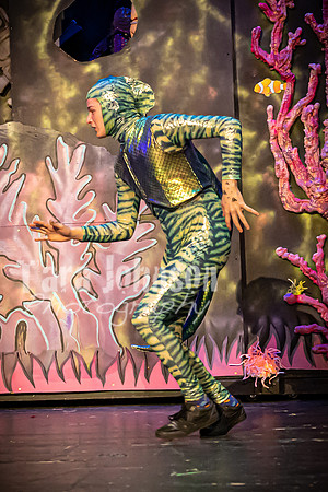 22 LHS Theatre - Mermaid R1 - Act 1 - TJP (113 of 363)