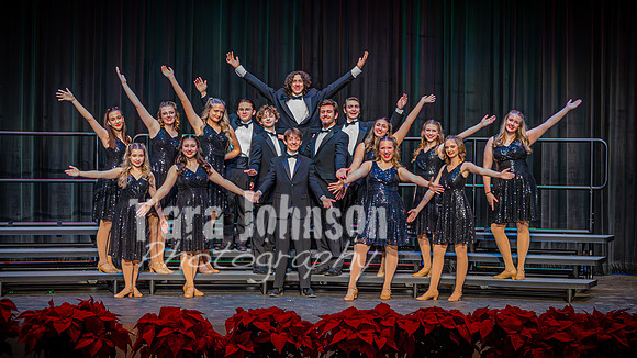 2024-25 MHS Vocals - Group - TJP (2 of 8)
