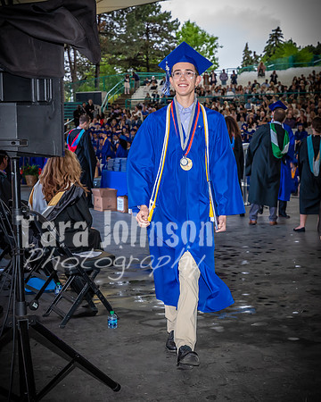 22 IA Grad - Angle #4 Celebration Walk - TJP (11 of 345)