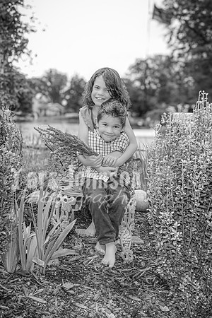 Sculthorpe Family @ Cedar Island - BW - TJP (16 of 58)