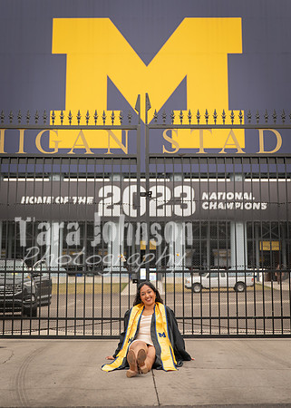 Isha V. W25 Graduation Photos (58 of 70)