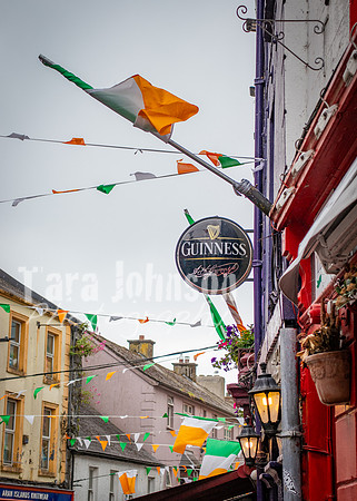 Galway Day Trip - Streets of Galway (30 of 51)