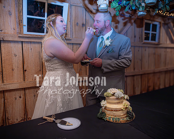 Michael & Ashlee McGrath - The Cutting of the Cake - TJP (8 of 18)
