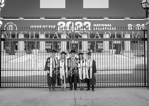 Kera & Friends Grad Photos W25 B&W (139 of 259)