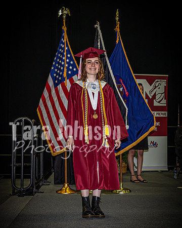 22 MHS Grad - Angle #2 Flags - TJP (14 of 297)