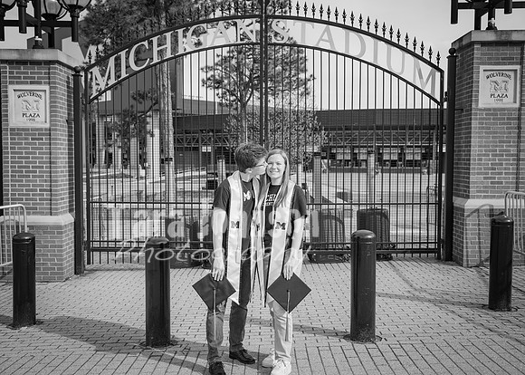 24 U of M Grad Photos - Audrey-78