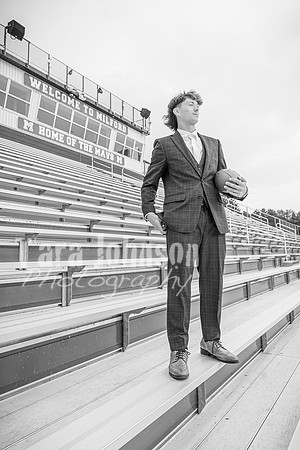 Brok Badertscher @ MHS - BW - TJP (2 of 44)