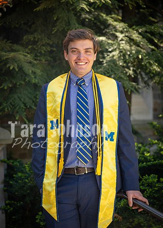 24 A. G. & S. Senior Photos (76 of 201)