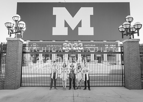 Kera & Friends Grad Photos W25 B&W (145 of 259)