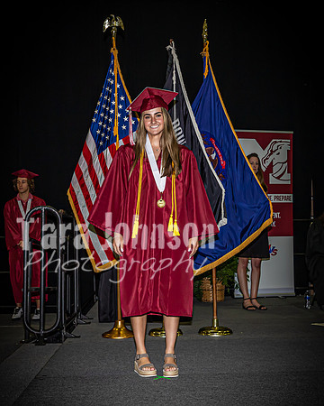 22 MHS Grad - Angle #2 Flags - TJP (180 of 297)