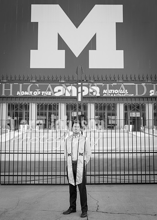 Kera & Friends Grad Photos W25 B&W (167 of 259)