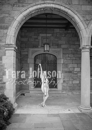 24 U of M Grad Photos - Audrey-122