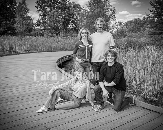 Gillert Family - BW - TJP (20 of 32)