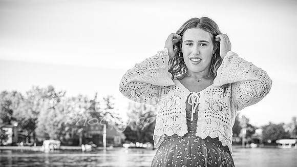 Mia DeRose @ Cedar Island - BW - TJP (11 of 100)