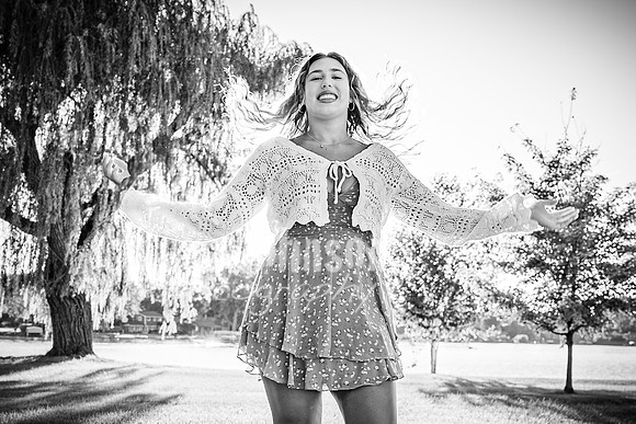 Mia DeRose @ Cedar Island - BW - TJP (16 of 100)