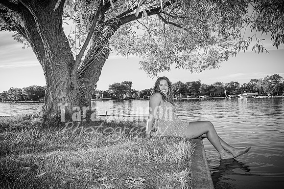 Mia DeRose @ Cedar Island - BW - TJP (27 of 100)
