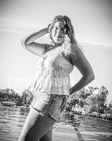Mia DeRose @ Cedar Island - BW - TJP (54 of 100)