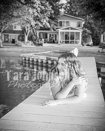Mia DeRose @ Cedar Island - BW - TJP (62 of 100)