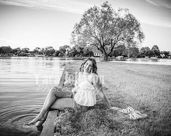 Mia DeRose @ Cedar Island - BW - TJP (77 of 100)