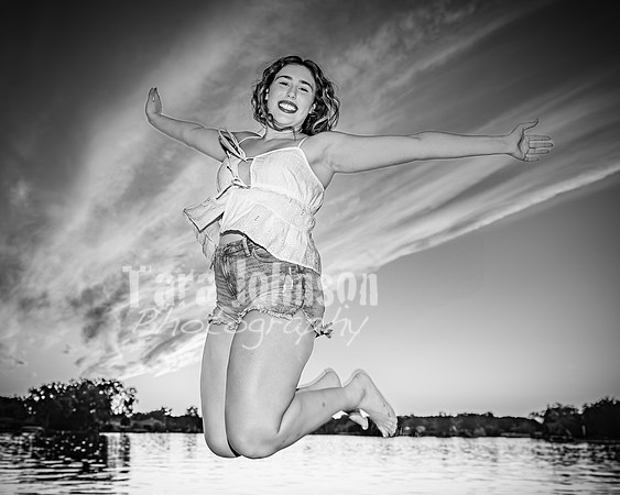 Mia DeRose @ Cedar Island - BW - TJP (88 of 100)