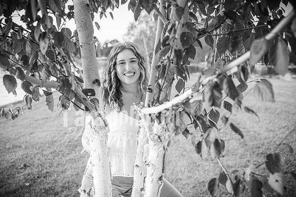 Mia DeRose @ Cedar Island - BW - TJP (90 of 100)