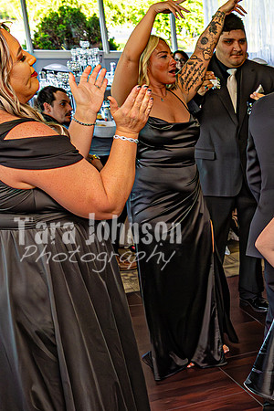 J. & D. Klann - Dances - Bridal Party - TJP (13 of 18)