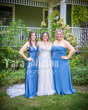 August & Sara - The Bridal Party & Family - TJP (4 of 39)