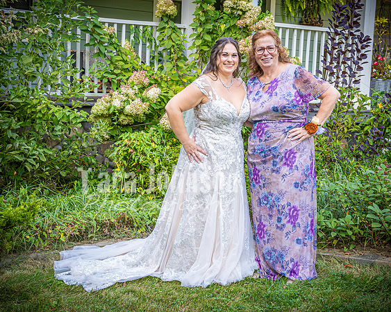 August & Sara - The Bridal Party & Family - TJP (6 of 39)