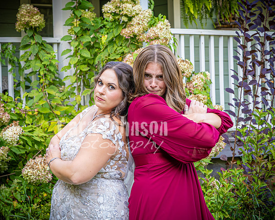 August & Sara - The Bridal Party & Family - TJP (9 of 39)