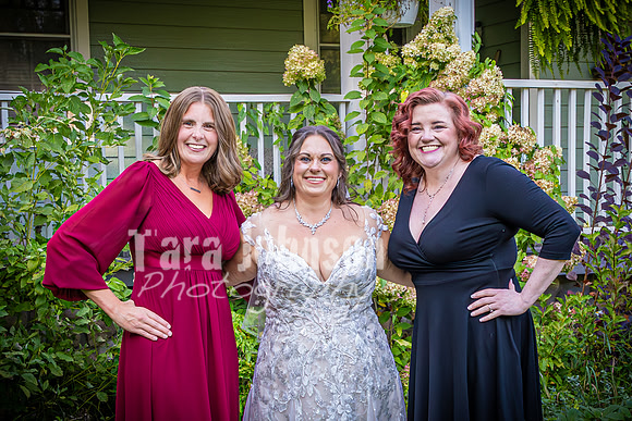 August & Sara - The Bridal Party & Family - TJP (14 of 39)