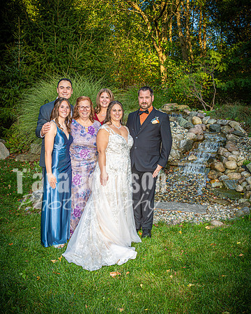 August & Sara - The Bridal Party & Family - TJP (32 of 39)