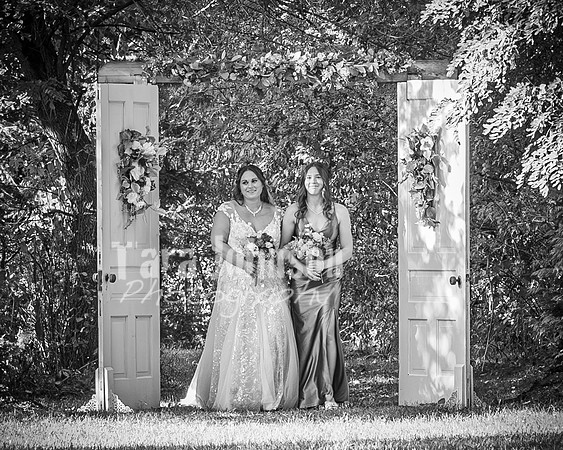 August & Sara - The Complete Collection - BW - TJP (158 of 633)