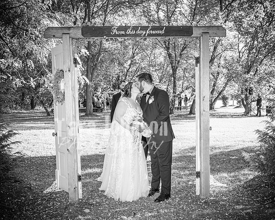 August & Sara - The Complete Collection - BW - TJP (205 of 633)