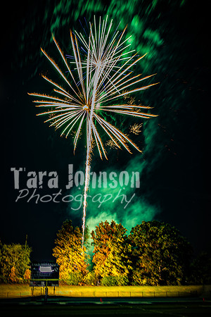 2025 LHS Community Fireworks - TJP (11 of 76)