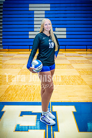 25 LHS Vball - #18 Kelsey Robert - TJP (1 of 19)