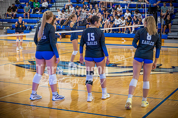 25 LHS Vball - #18 Kelsey Robert - TJP (12 of 19)