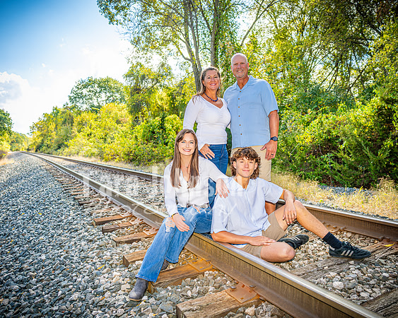 Badertscher Family on Pettibone Lake - Color - TJP (3 of 14)