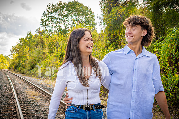 Badertscher Family on Pettibone Lake - Color - TJP (13 of 14)