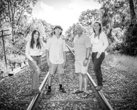 Badertscher Family on Pettibone Lake - BW - TJP (1 of 14)